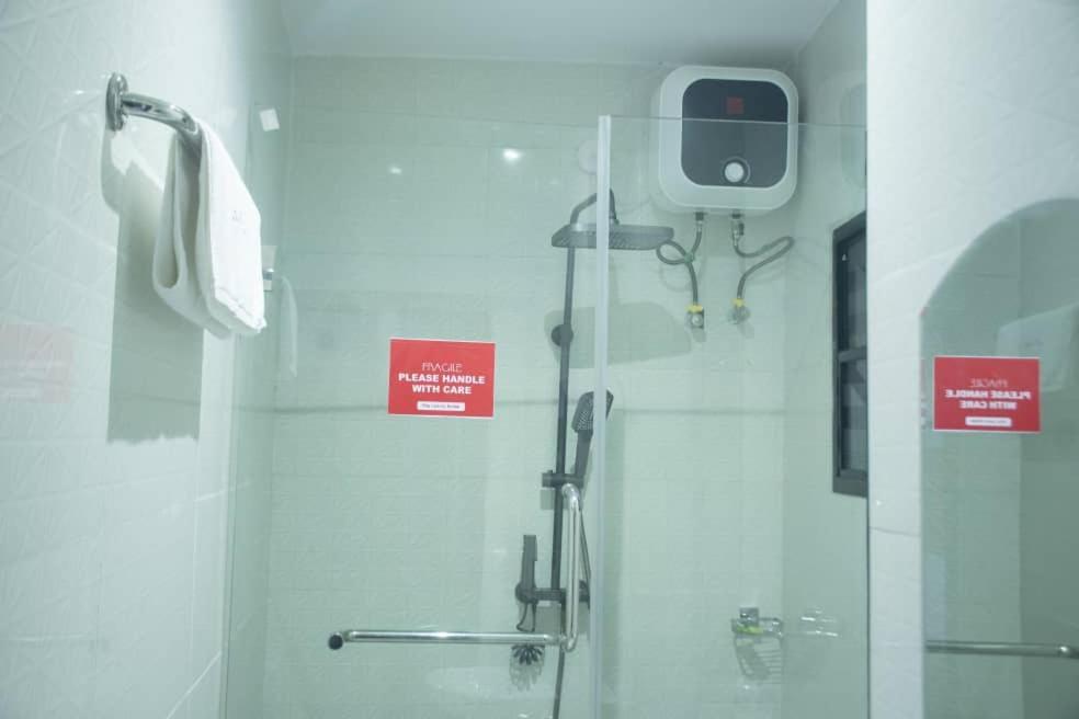 Kay Luxury Suites อูโย ภายนอก รูปภาพ